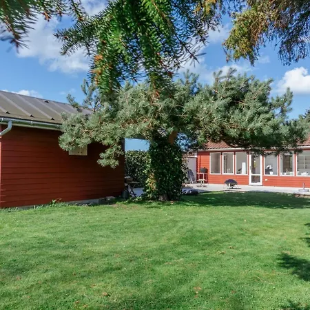 Holiday home Odger - 260m From The Sea By Interhome *